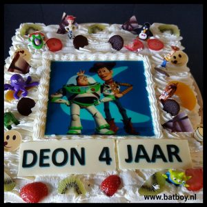 Toy Story, taart, feest, batboy, verjaardag voorbereiden , verjaardagstaart van toy story