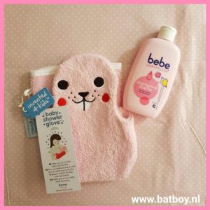 Kraamcadeau, cadeautjes, batboy, 9 maanden koffer, koffer, baby shower glove, Invented 4 kids