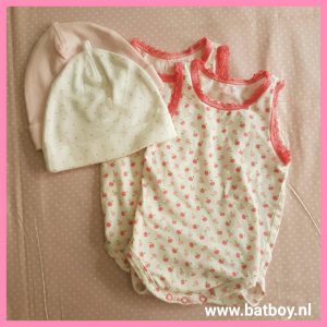 Rompertjes, kraamcadeau, cadeautjes, batboy, 9 maanden koffer, koffer 