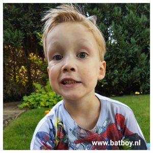 kauwgom, doorslikken, gevaarlijk, kinderen, batboy