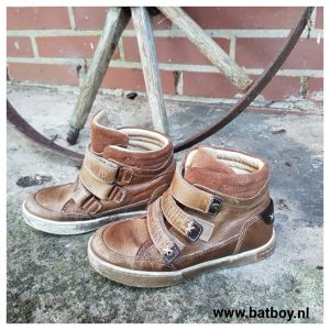 scapino, lederen schoenen, schoenen, kinder schoenen, batboy, voeten, kinder voetjes, contrefort, hielstuk, 