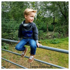 winterkleding, kinderen, jongens, shirt, sweatshirt, batboy, wibra, trui, kleding, kleren voor kinderen, mamablog, sweatshirt jongens