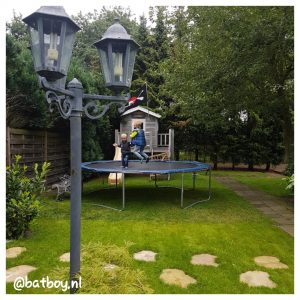 trampoline voor de kinderen, mamablog, jongens