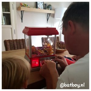 mamablog, batboy, de gadget voor mannen, candy grabber