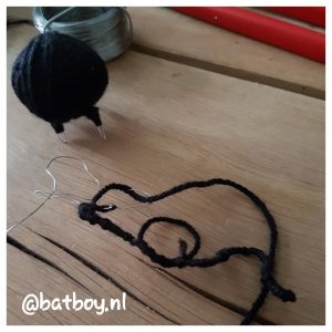 diy, een muis van wol maken, batboy