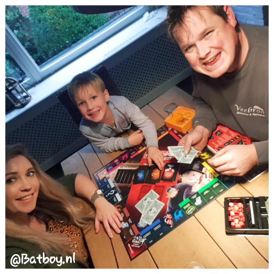 batboy, valsspelen, mamablog, monopoly valsspelers