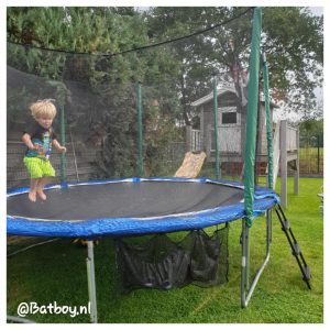 trampoline, schoenennet, buitenspeelgoed