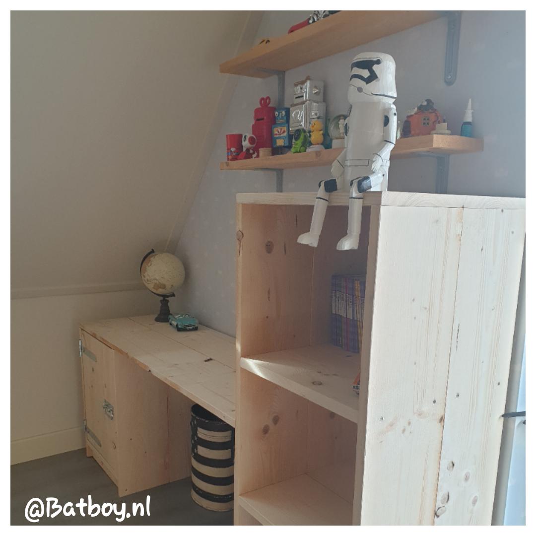 gebruik Beschrijvend ademen Een bureau voor op de kinderkamer maken + tips | Batboy