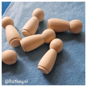 Sinterklaas decoratie knutselen, houten figuurtjes