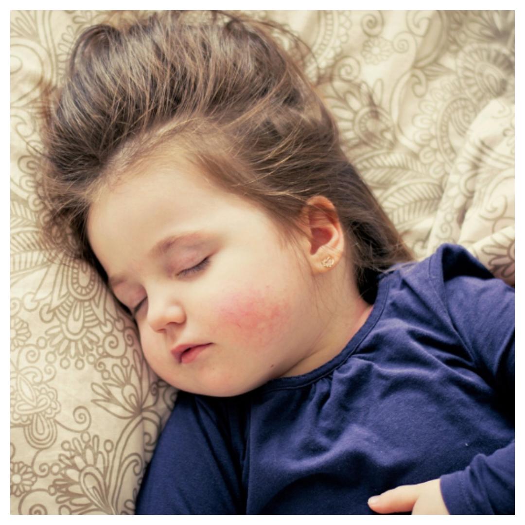 bed opmaken kind, wintermaanden, slapen, warm bed